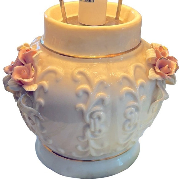 Vintage Porcelain Lamp from Cracker Barrel Pink Roses and Gold Trim Cott… - Picture 3 of 8
